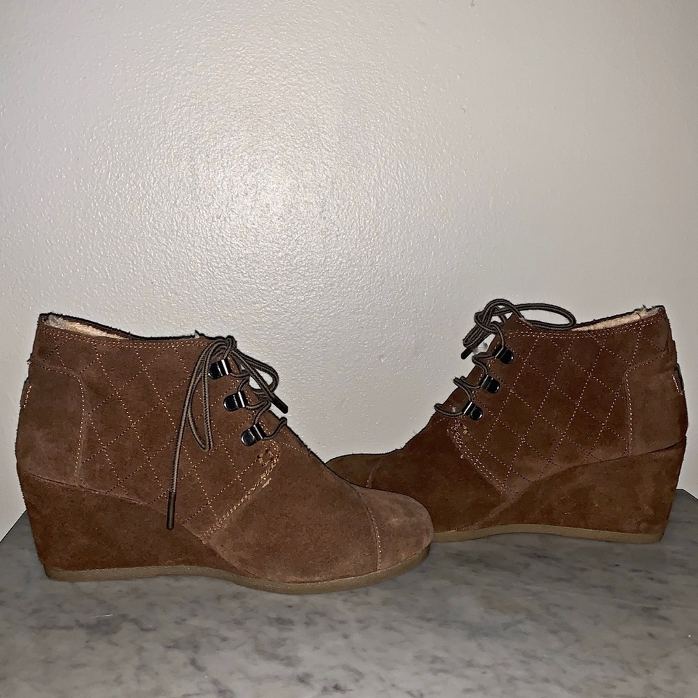 Toms Wedges! Size 8, WORE ONCE!!